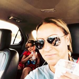 Meet your Posher, Leah